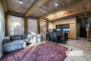 Коттедж 300м², 2-этажный, на длительный срок, 