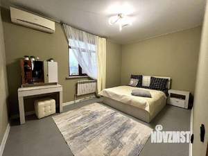 Дом 285м&sup2;, 2-этажный, на длительный срок, 