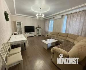 Дом 220м&sup2;, 2-этажный, посуточно, 