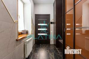 Дом 300м&sup2;, 3-этажный, на длительный срок, 