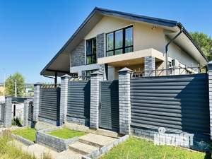 Дом 250м&sup2;, 2-этажный, посуточно, 