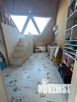 Дом 205м&sup2;, 2-этажный, посуточно, 