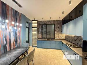 Коттедж 250м², 2-этажный, на длительный срок, 
