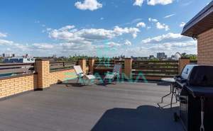 Дом 300м&sup2;, 3-этажный, на длительный срок, 