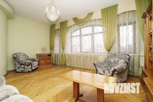 Дом 350м&sup2;, 2-этажный, посуточно, 