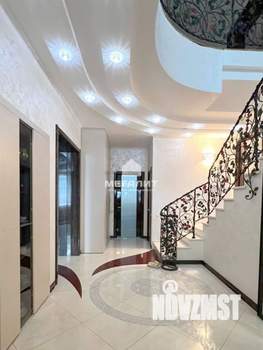 Дом 336м&sup2;, 2-этажный, участок 15 сот.  