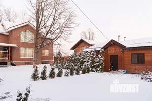 Дом 230м&sup2;, 2-этажный, участок 8 сот.  