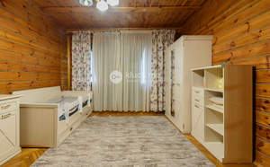 Дом 225м², 2-этажный, участок 10 сот.  