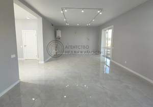 Дом 153м&sup2;, 2-этажный, участок 4 сот.  