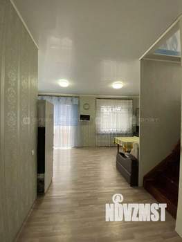 Дом 100м&sup2;, 2-этажный, участок 5 сот.  