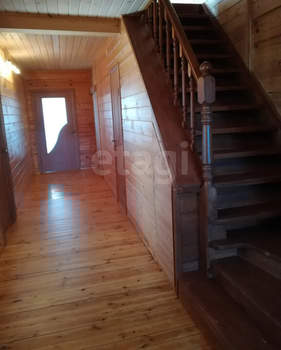 Дом 427м&sup2;, 2-этажный, участок 9 сот.  