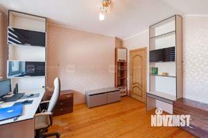 Дом 201м&sup2;, 2-этажный, участок 10 сот.  