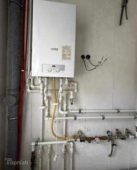 Дом 136м&sup2;, 2-этажный, участок 5 сот.  