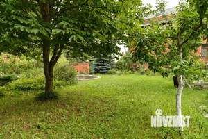 Дом 933м², 3-этажный, участок 33 сот.  