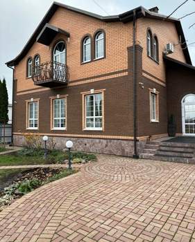 Дом 224м², 2-этажный, участок 6 сот.  