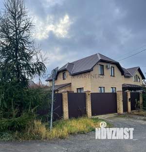 Дом 110м&sup2;, 2-этажный, участок 7 сот.  