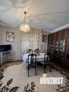 Дом 324м², 2-этажный, участок 18 сот.  
