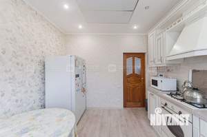 Дом 219м², 3-этажный, участок 9 сот.  