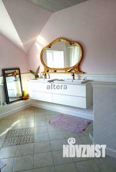 Дом 220м², 2-этажный, участок 5 сот.  