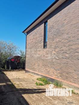 Дом 170м&sup2;, 2-этажный, участок 6 сот.  