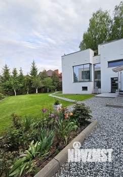 Дом 278м², 2-этажный, участок 15 сот.  