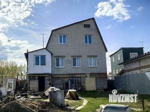 Дом 231м&sup2;, 2-этажный, участок 6 сот.  