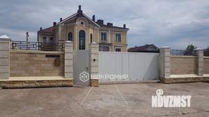 Дом 900м², 3-этажный, участок 16 сот.  