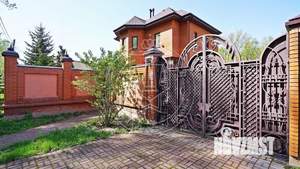 Коттедж 255м², 3-этажный, участок 12 сот.  