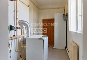 Дом 232м&sup2;, 2-этажный, участок 6 сот.  