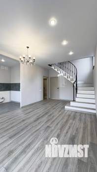 Коттедж 105м², 2-этажный, участок 6 сот.  