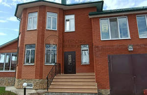 Дом 256м², 2-этажный, участок 13 сот.  