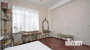 Дом 500м², 3-этажный, участок 8 сот.  