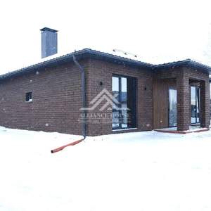 Дом 180м&sup2;, 1-этажный, участок 7 сот.  