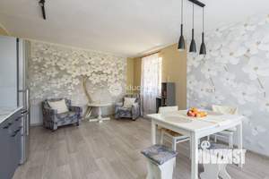 Дом 160м², 2-этажный, участок 6 сот.  