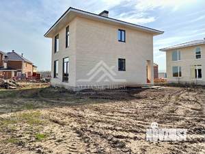 Дом 140м², 2-этажный, участок 7 сот.  
