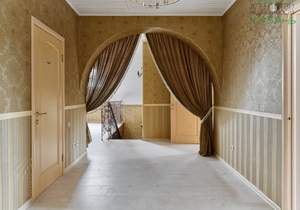 Дом 450м², 3-этажный, участок 11 сот.  