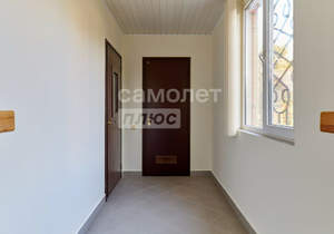 Дом 232м&sup2;, 2-этажный, участок 6 сот.  