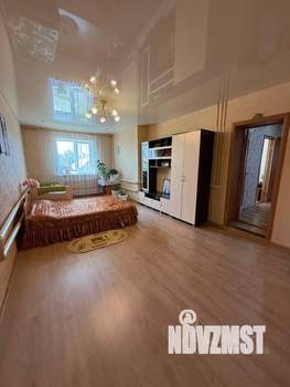 Коттедж 175м&sup2;, 2-этажный, участок 7 сот.  