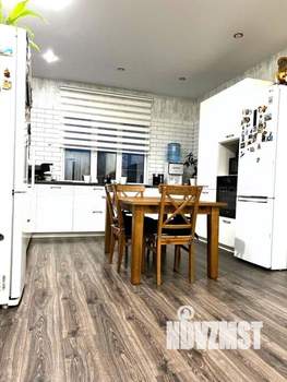 Дом 228м&sup2;, 2-этажный, участок 10 сот.  