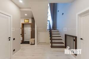 Дом 141м², 2-этажный, участок 4 сот.  