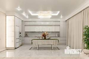 Дом 195м², 2-этажный, участок 8 сот.  