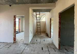 Дом 180м&sup2;, 2-этажный, участок 6 сот.  