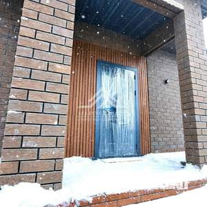 Дом 180м&sup2;, 1-этажный, участок 7 сот.  