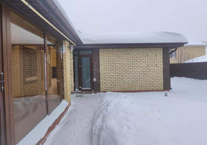 Дом 130м&sup2;, 2-этажный, участок 4 сот.  