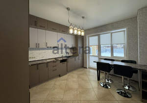 Дом 134м&sup2;, 2-этажный, участок 6 сот.  