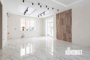 Дом 153м&sup2;, 2-этажный, участок 5 сот.  