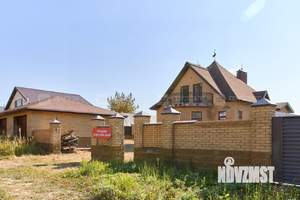 Дом 181м², 2-этажный, участок 12 сот.  