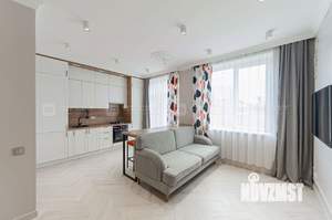 Дом 90м&sup2;, 2-этажный, участок 3 сот.  