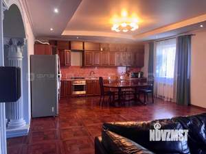 Таунхаус 460м&sup2;, 2-этажный, участок 8 сот.  