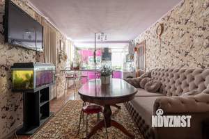 Коттедж 200м&sup2;, 3-этажный, участок 6 сот.  